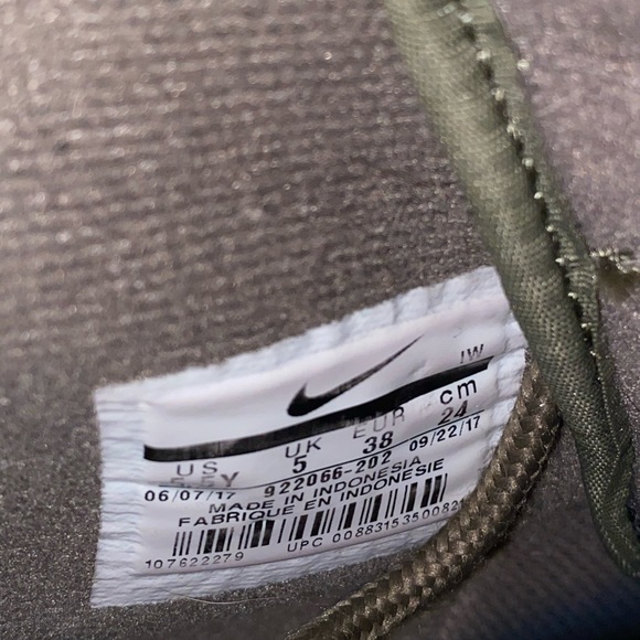 SUEDE NIKE AIR FORCE 1s - Picture 8 of 8